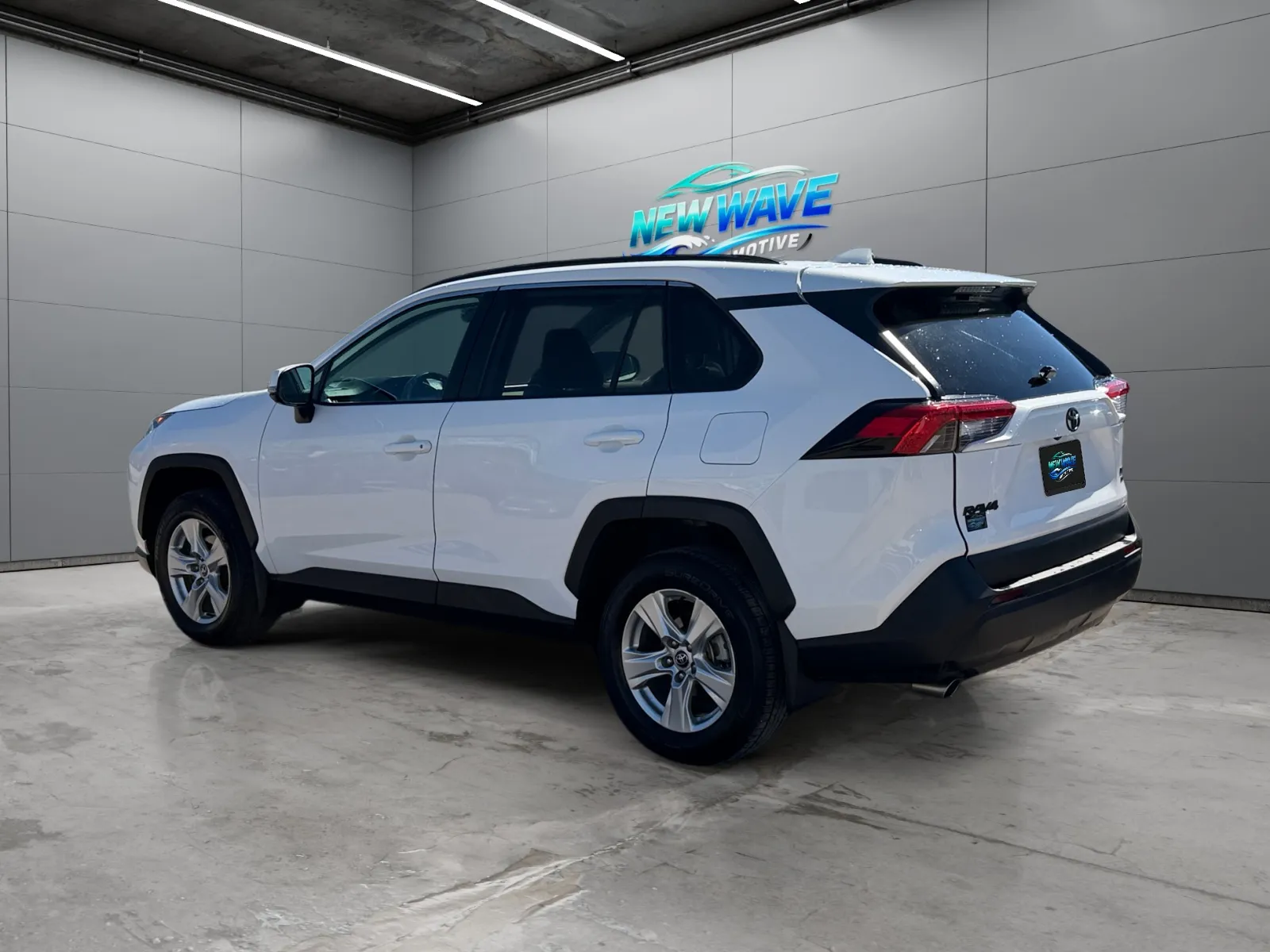 Toyota RAV4 photo 3