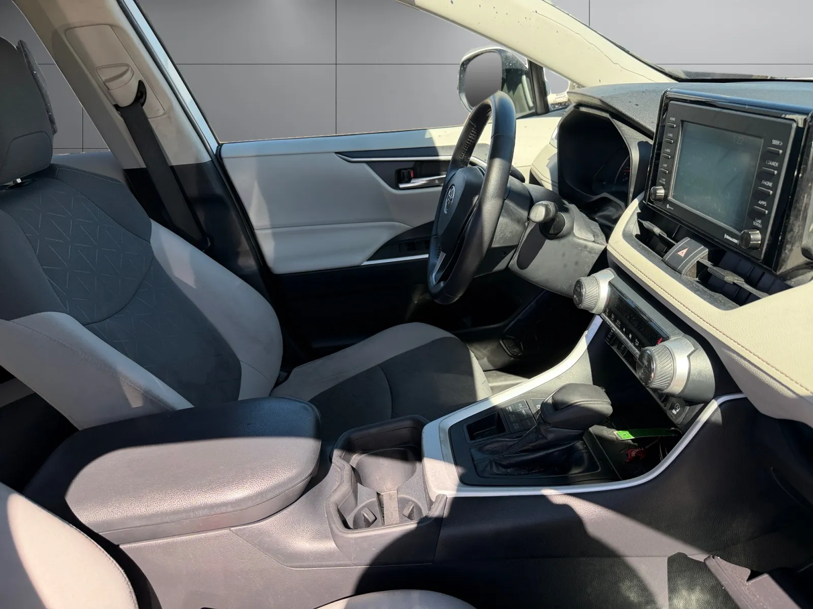 Toyota RAV4 photo 17