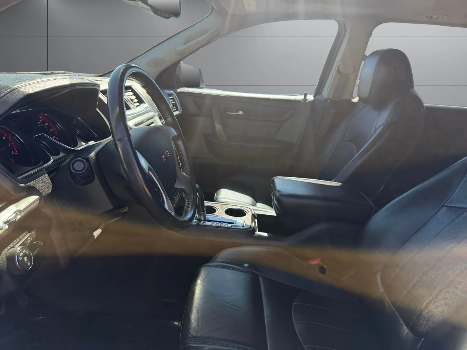 GMC Acadia photo 10