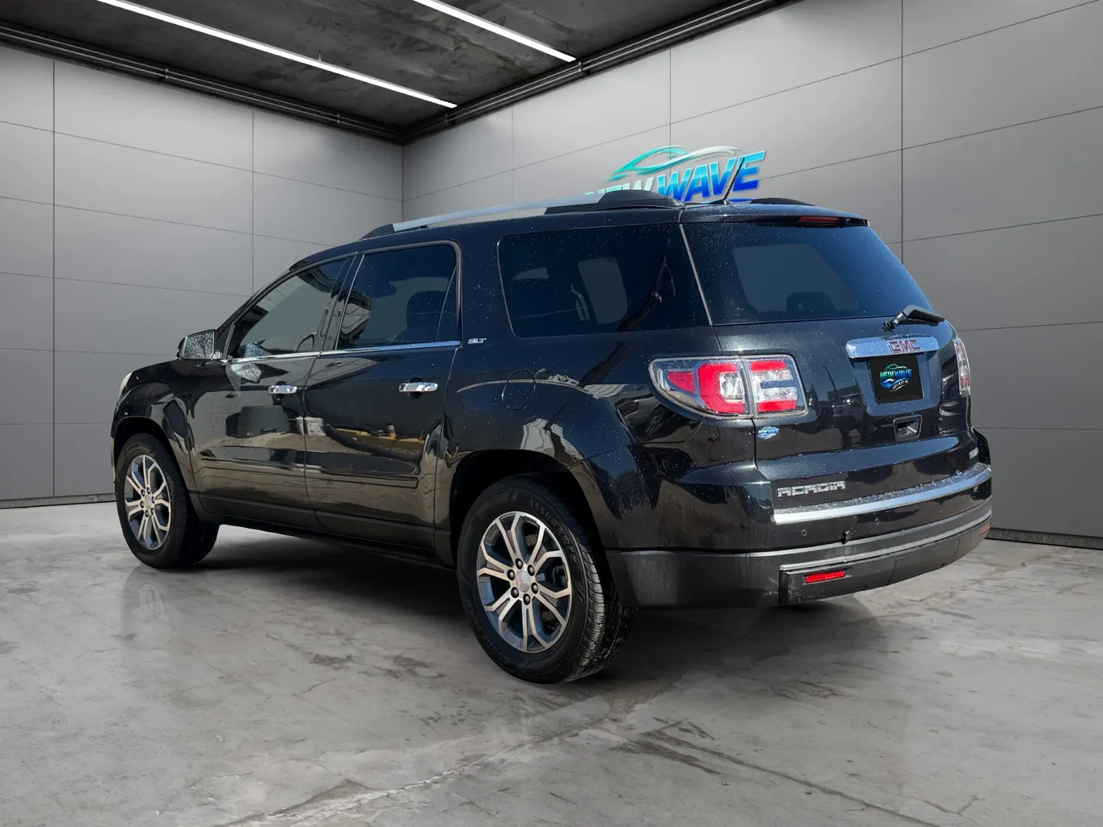 GMC Acadia photo 3
