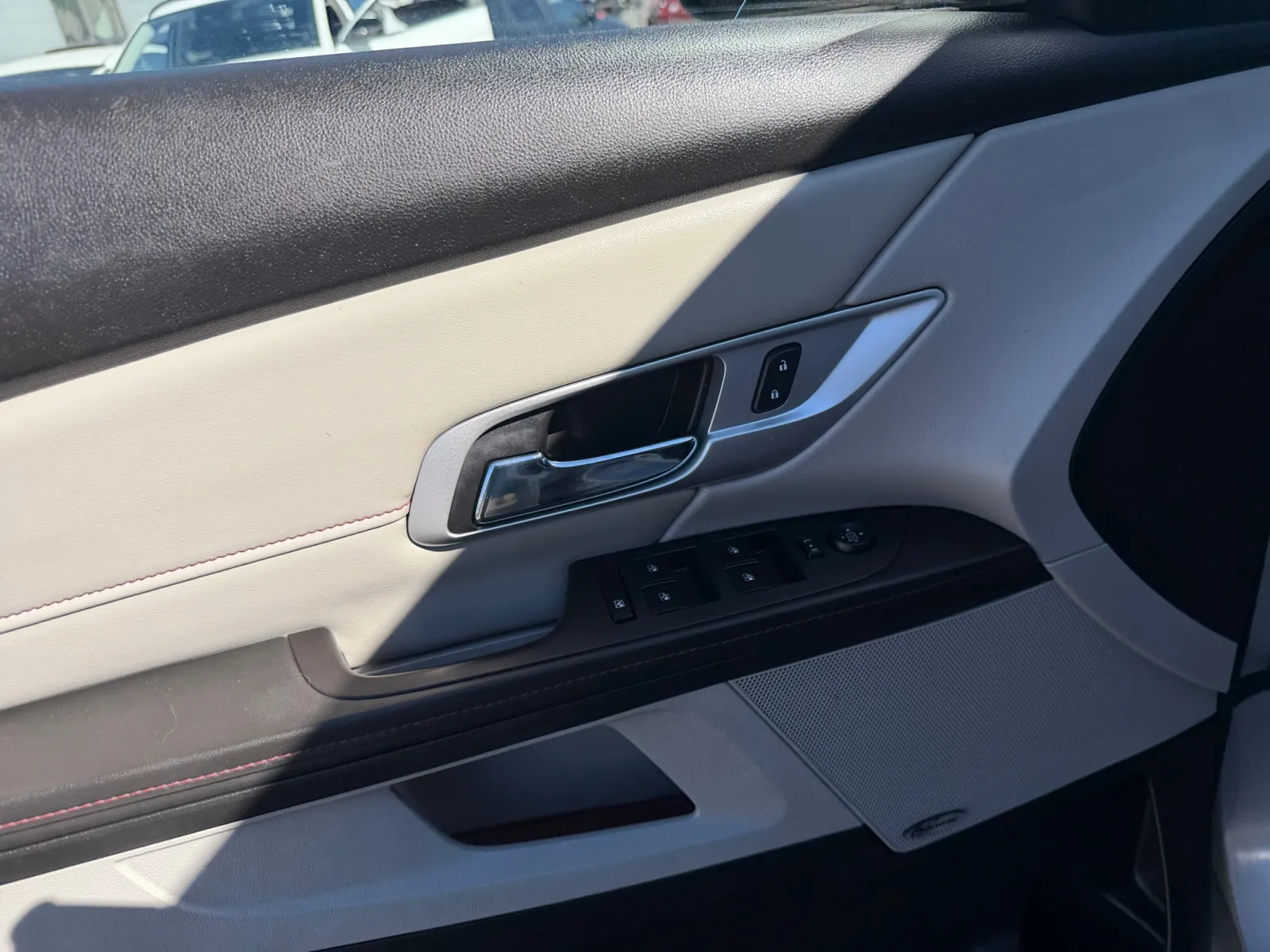 GMC Terrain photo 11