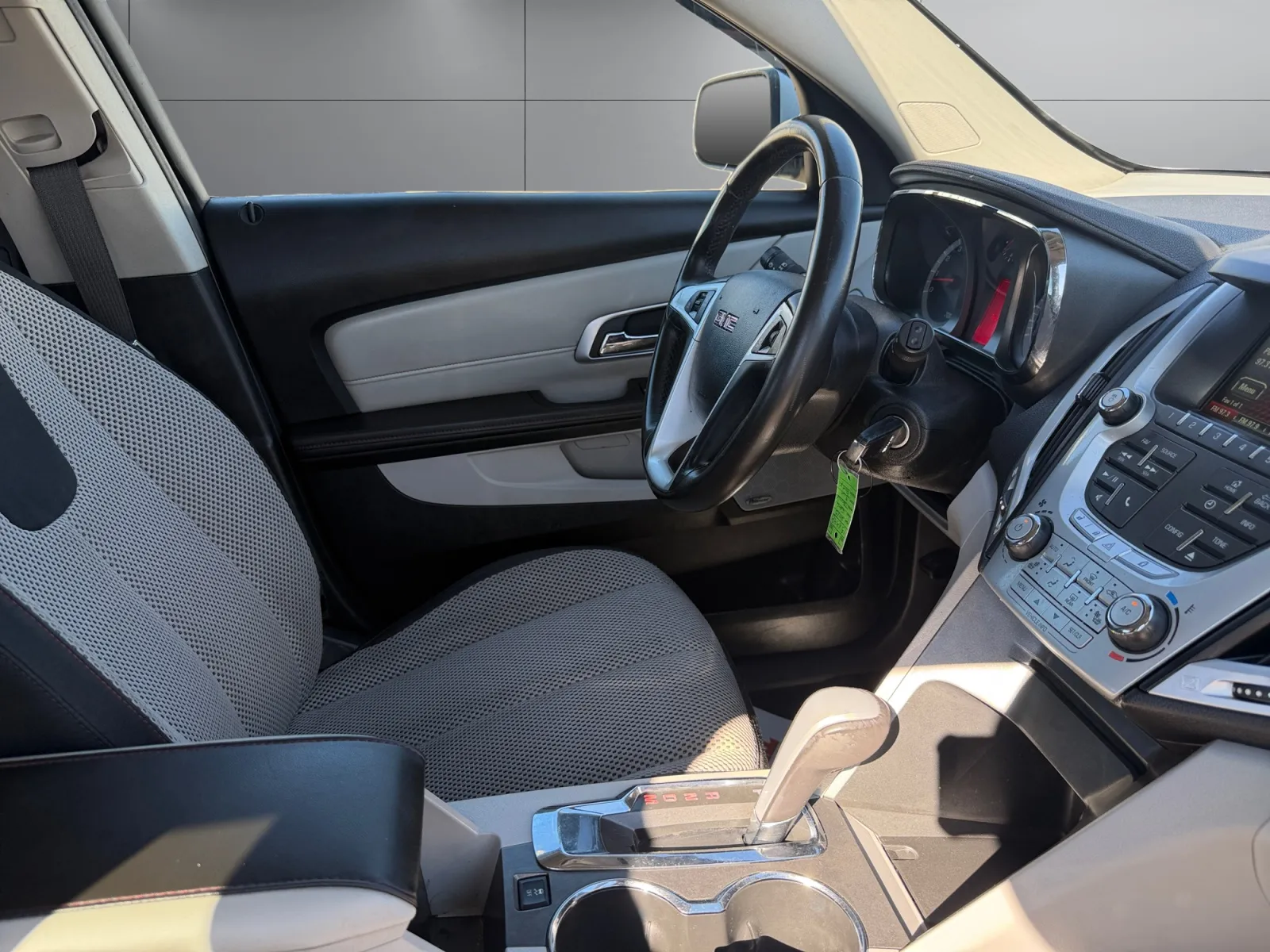 GMC Terrain photo 17