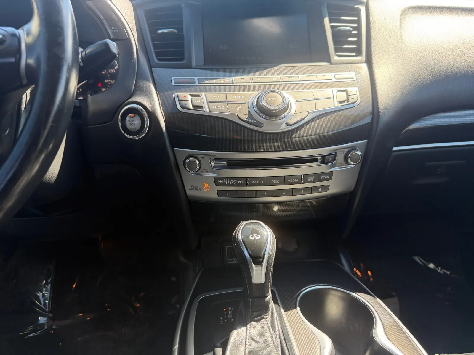 Infiniti QX60 photo 15