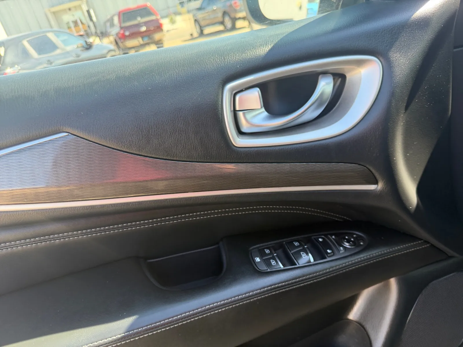 Infiniti QX60 photo 11