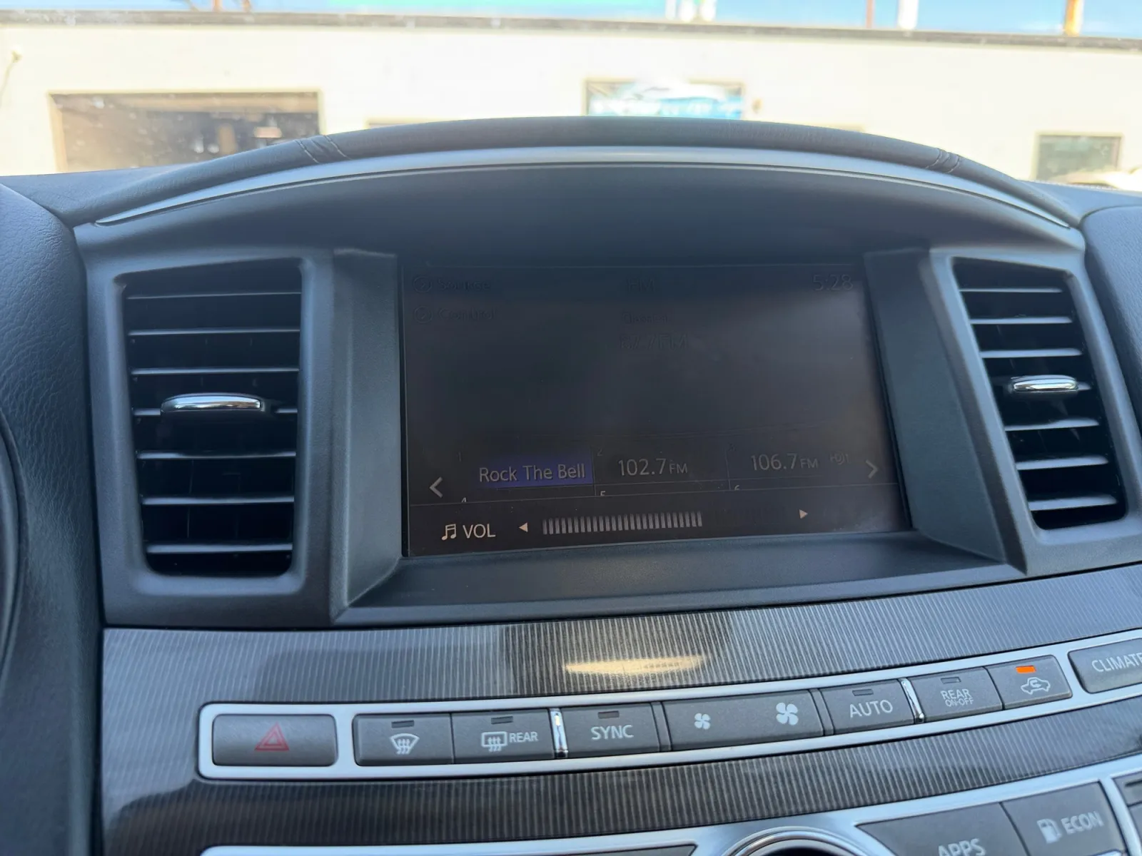 Infiniti QX60 photo 22