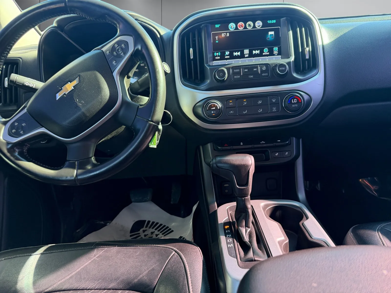 Chevrolet Colorado photo 12