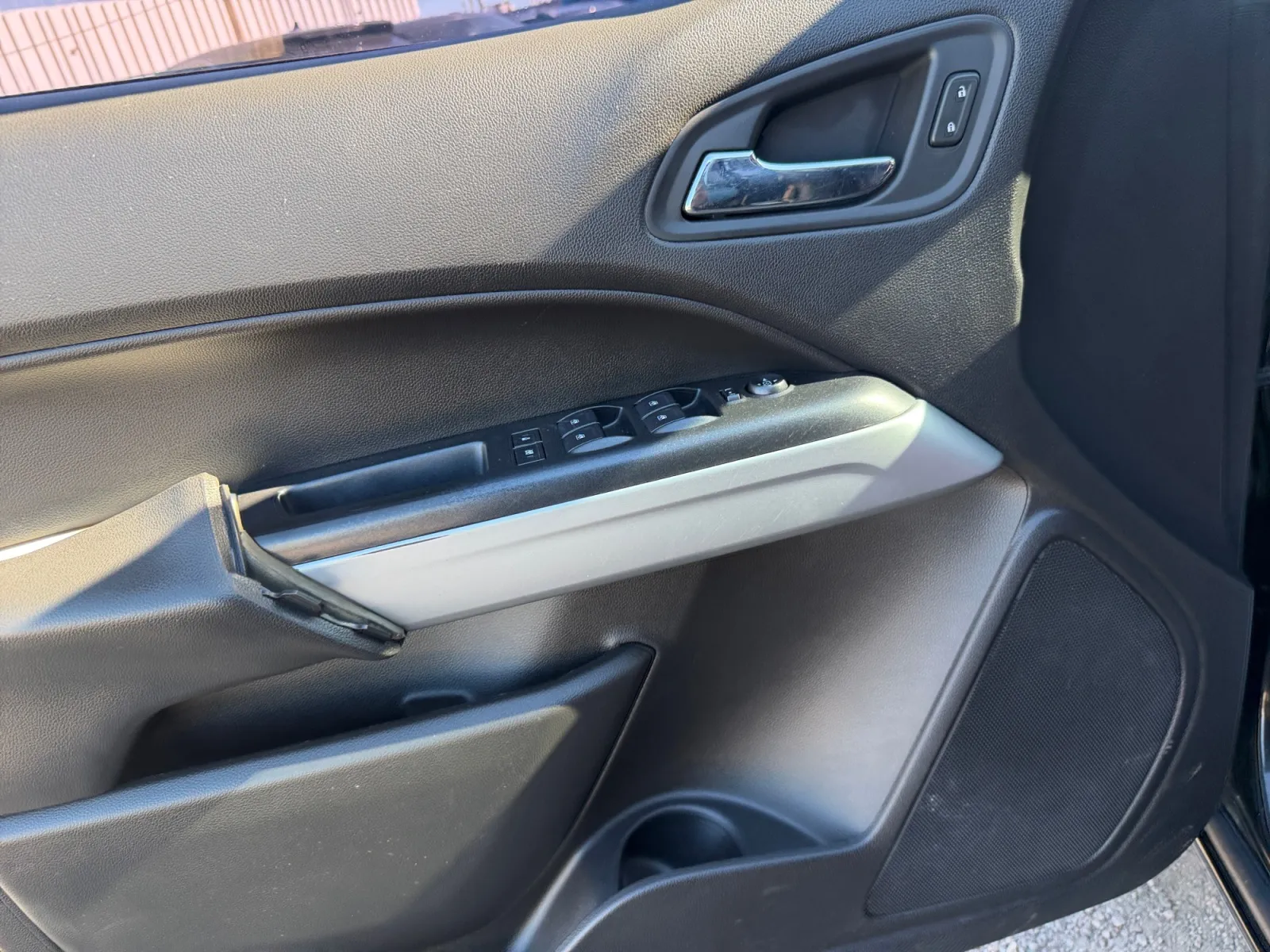 Chevrolet Colorado photo 11