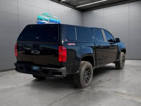 More photos of 2016 Chevrolet Colorado LT at New Wave Automotive, CO