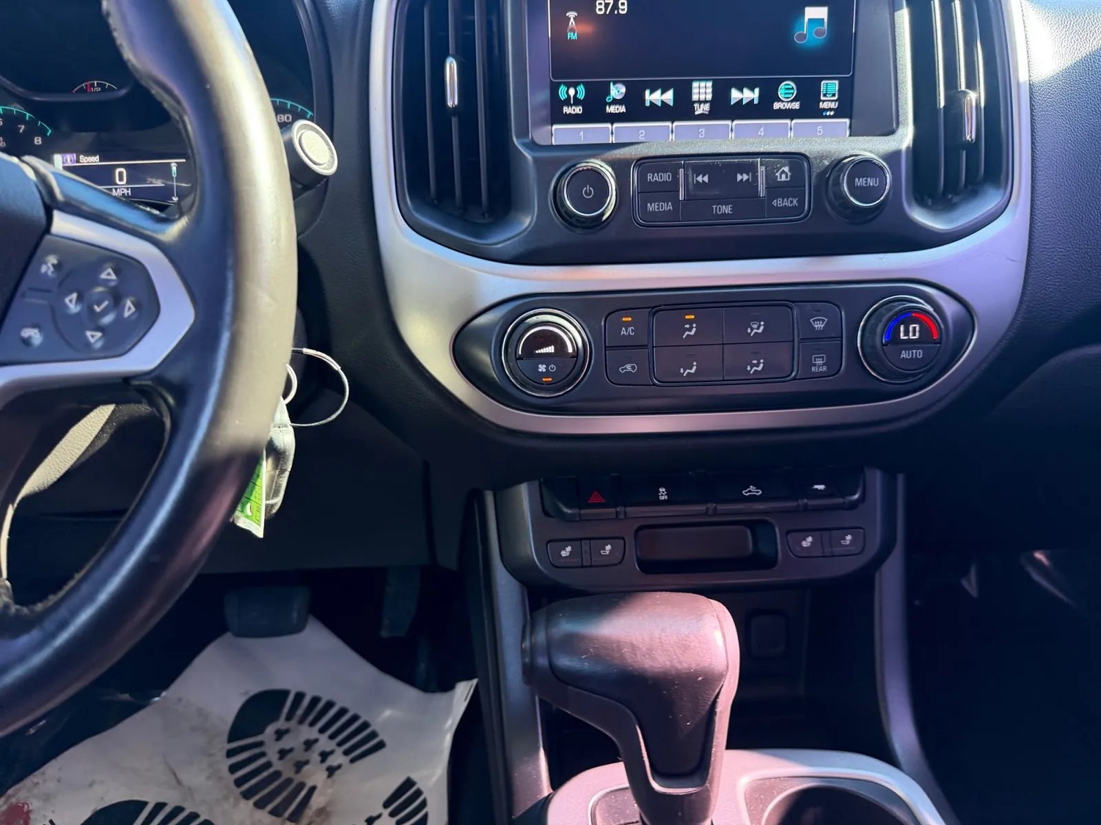 Chevrolet Colorado photo 15