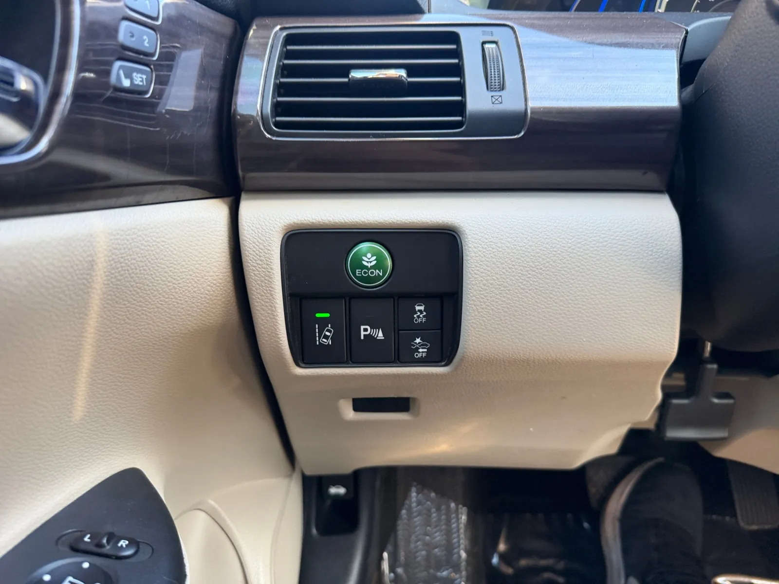 Honda Accord photo 23