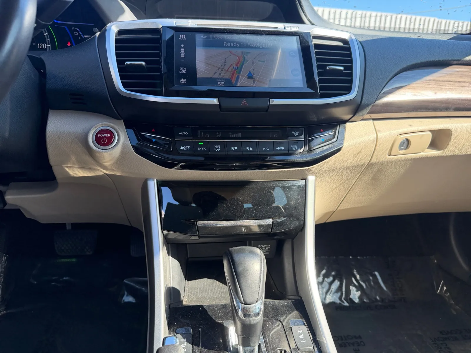 Honda Accord photo 15