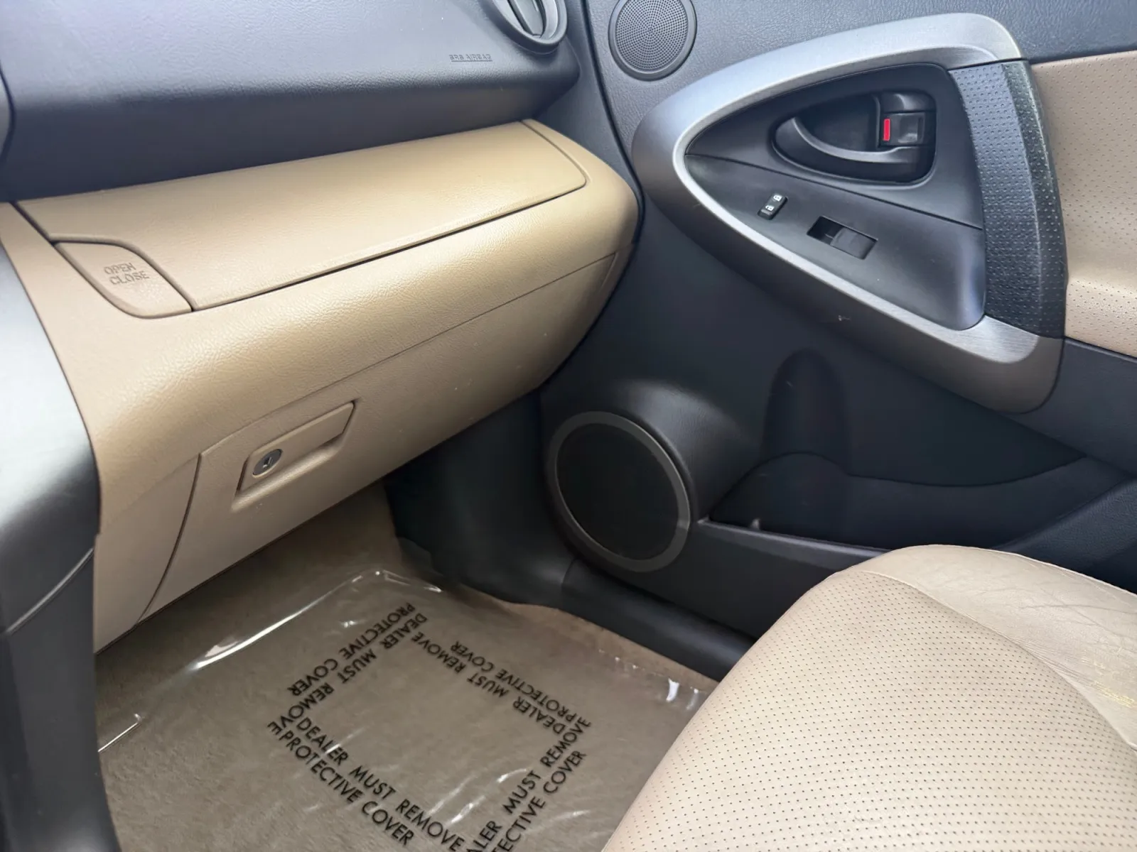 Toyota RAV4 photo 24