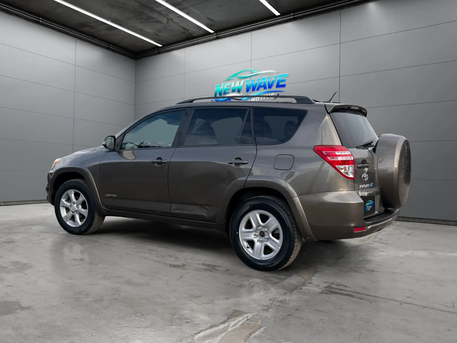 Toyota RAV4 photo 3