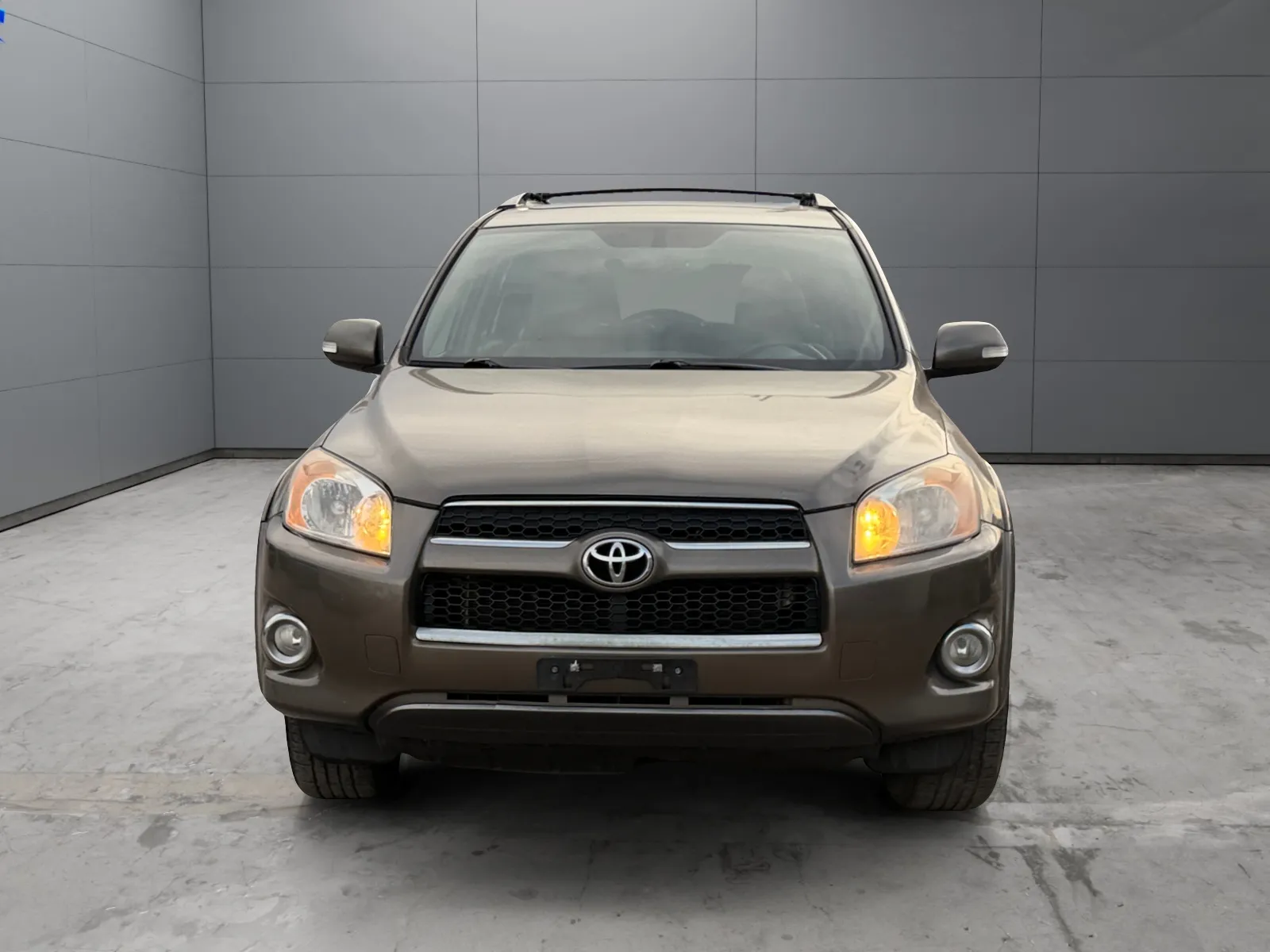 Toyota RAV4 photo 8