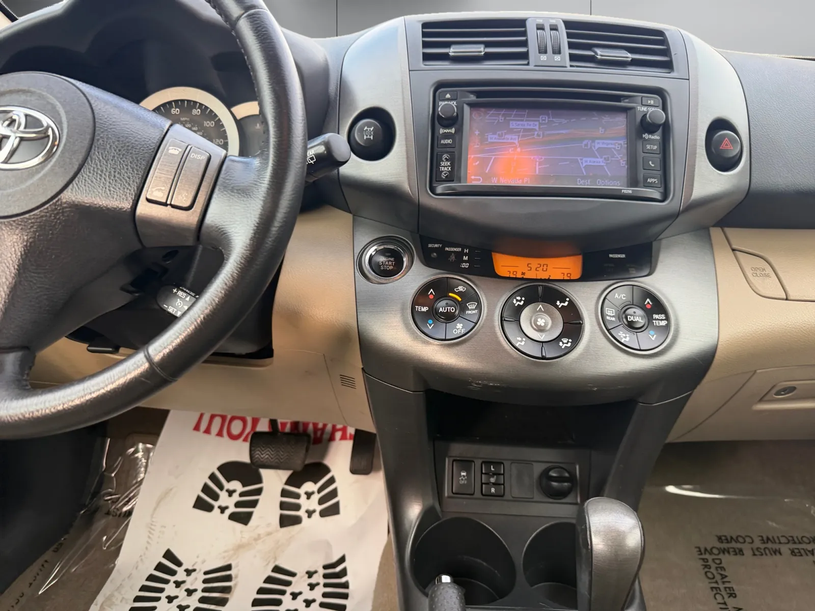 Toyota RAV4 photo 12
