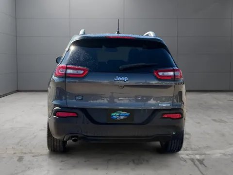More photos of 2016 Jeep Cherokee Latitude at New Wave Automotive, CO