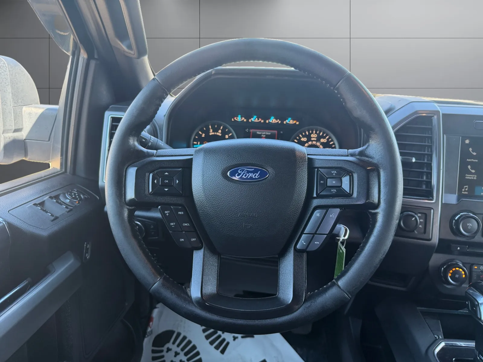 Ford F-150 photo 13