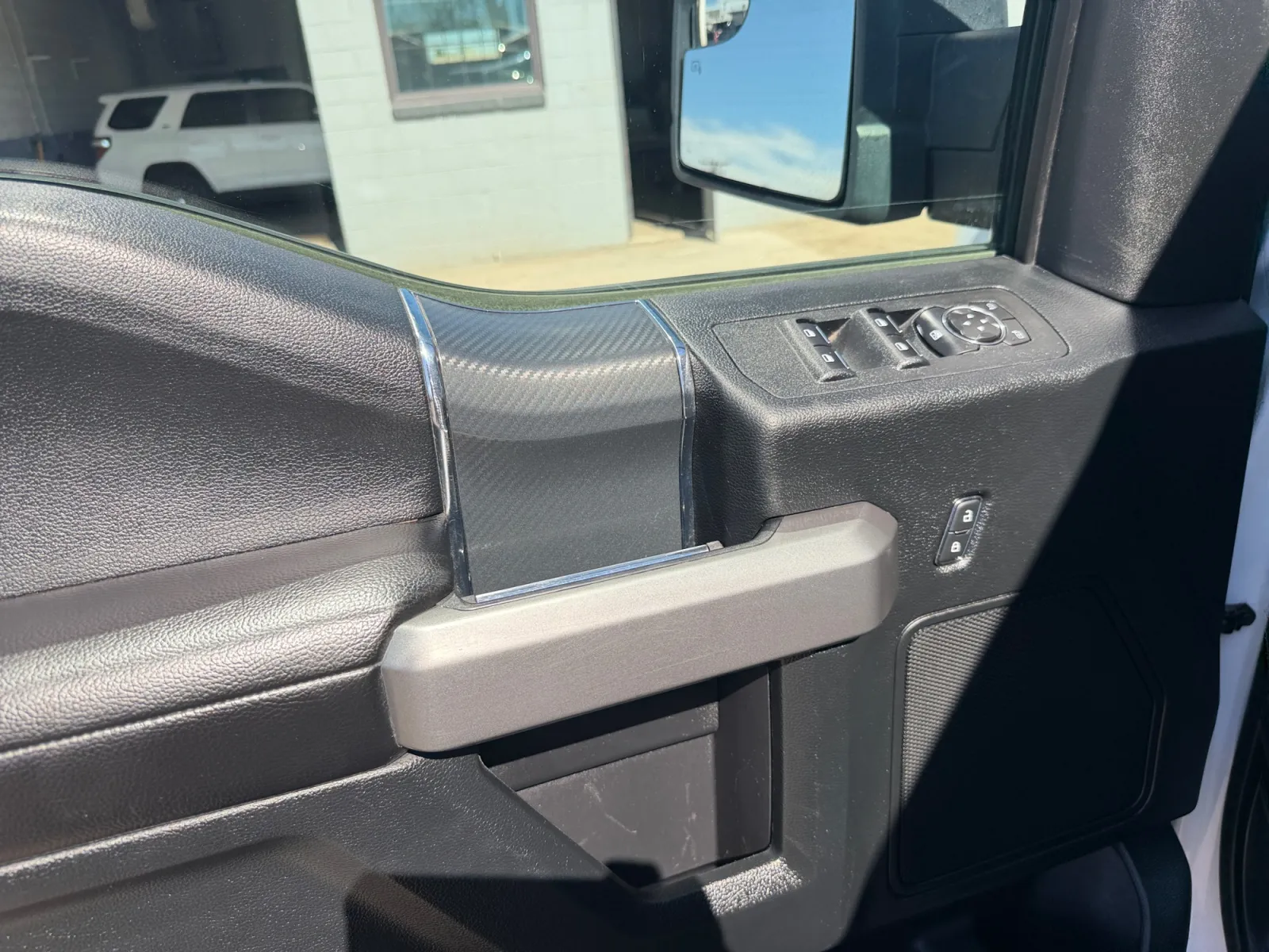 Ford F-150 photo 11