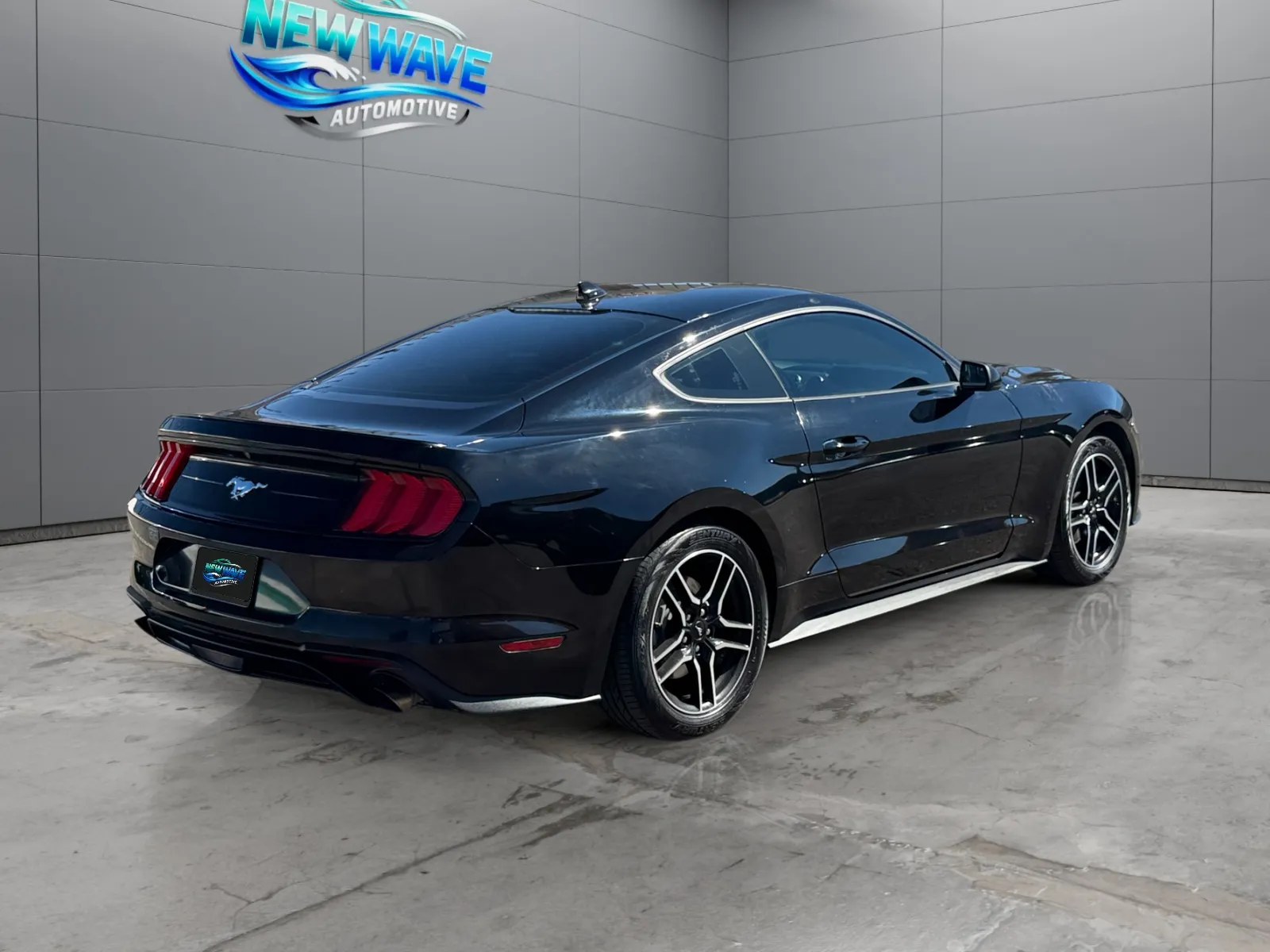 Ford Mustang photo 5