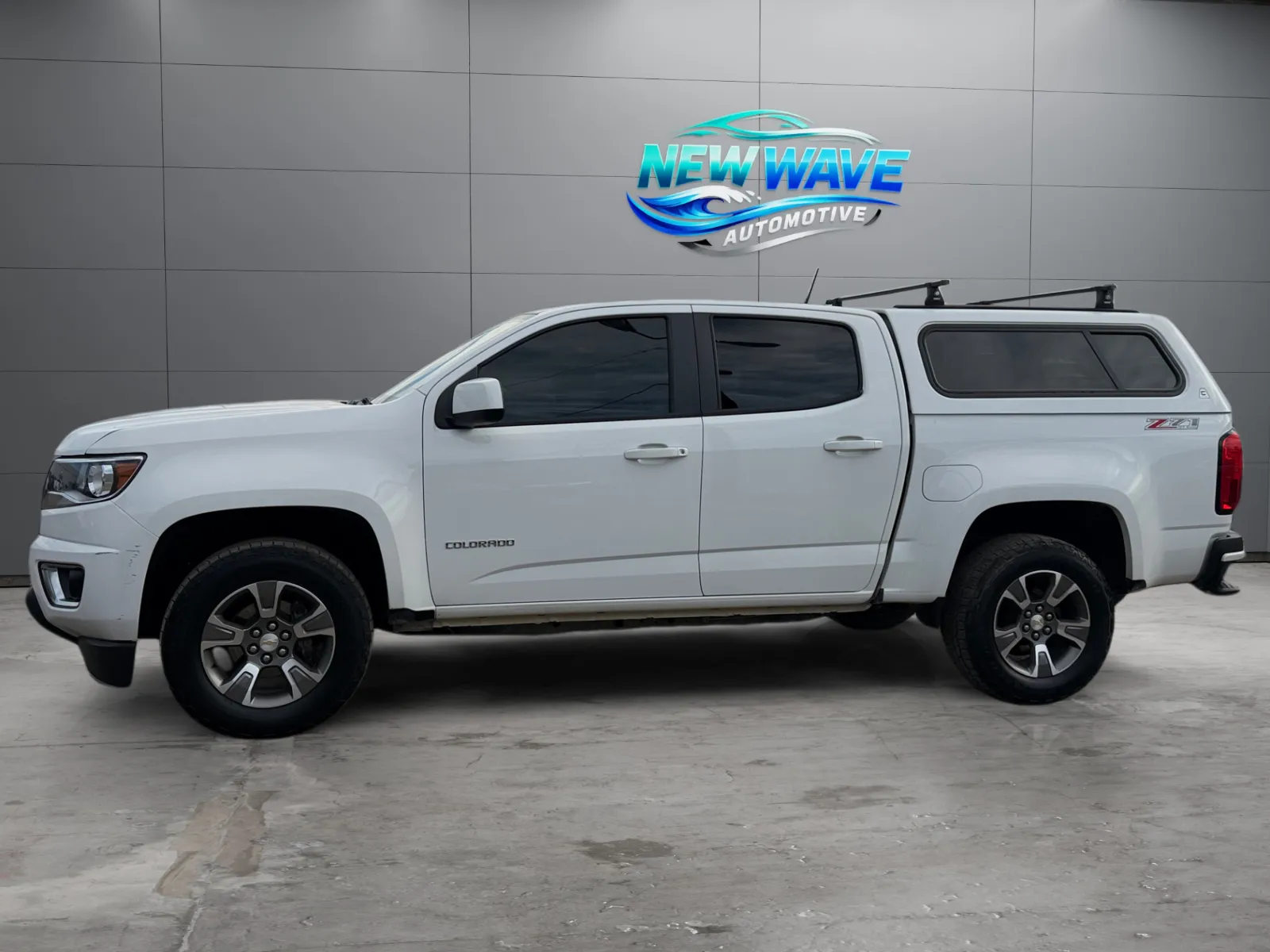 Chevrolet Colorado photo 2