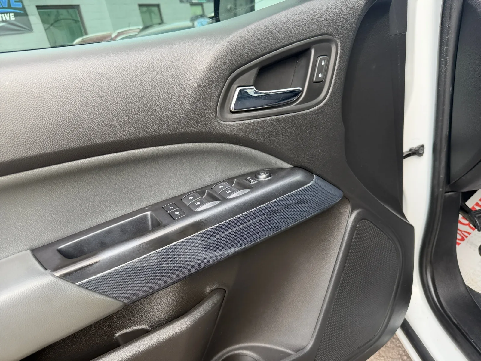 Chevrolet Colorado photo 11