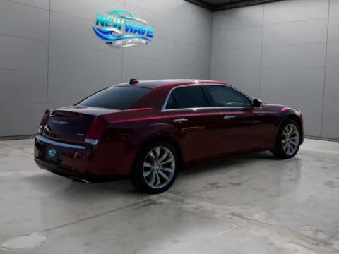 More photos of 2020 Chrysler 300 Limited at New Wave Automotive, CO