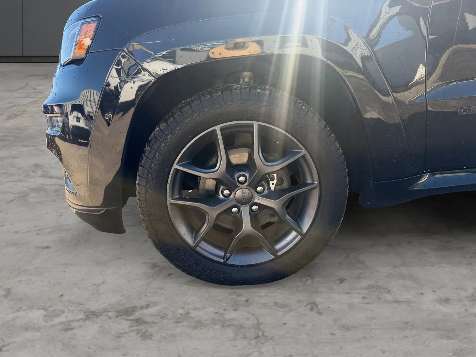 Jeep Grand Cherokee photo 9