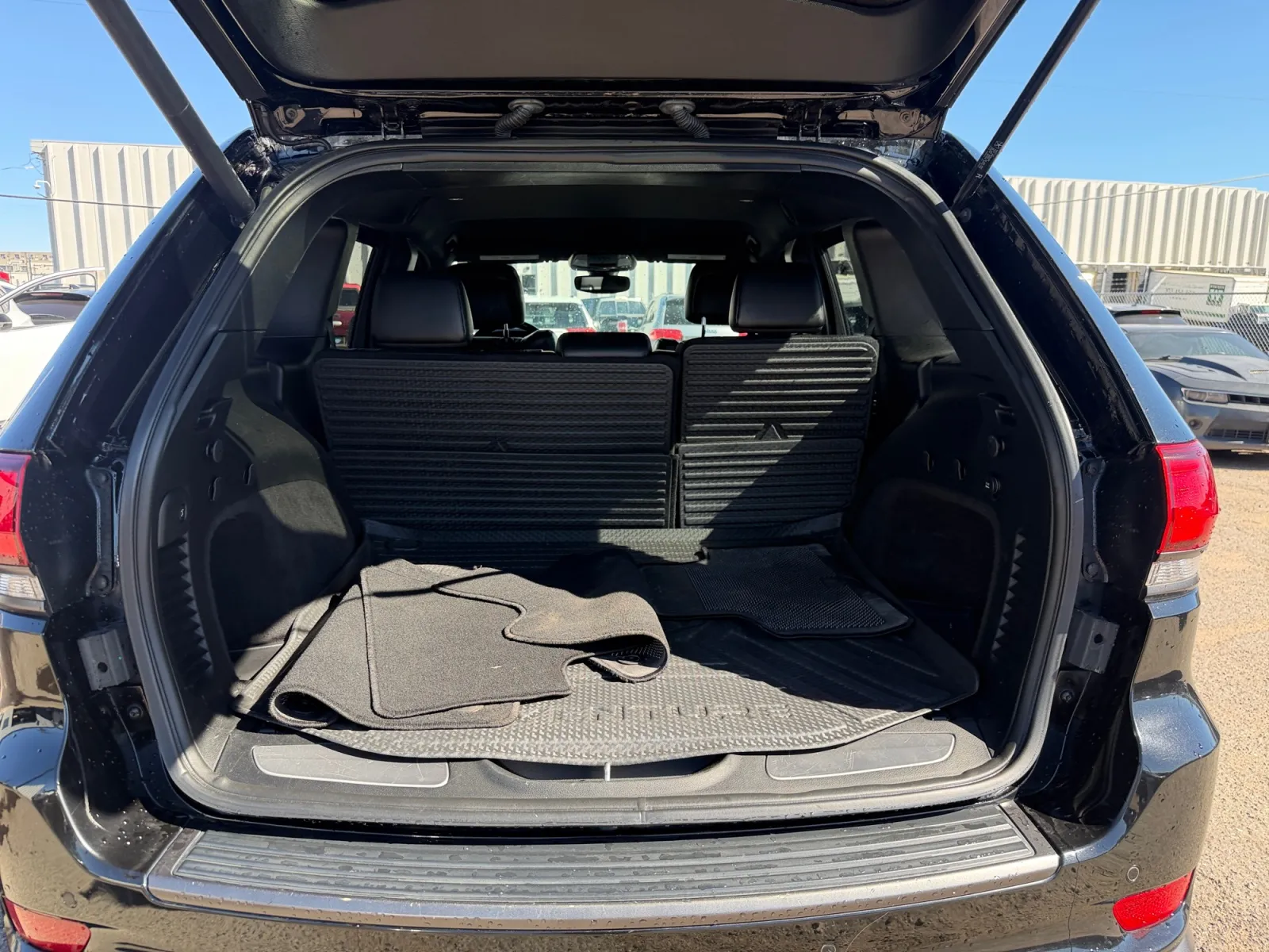 Jeep Grand Cherokee photo 19