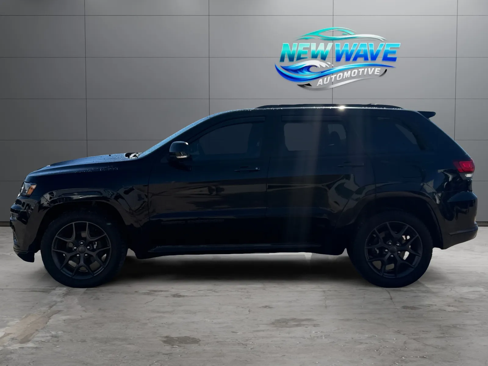 Jeep Grand Cherokee photo 2
