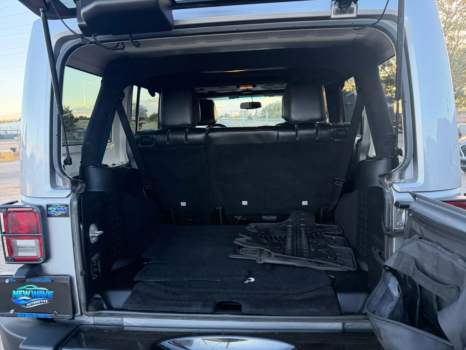 Jeep Wrangler photo 19