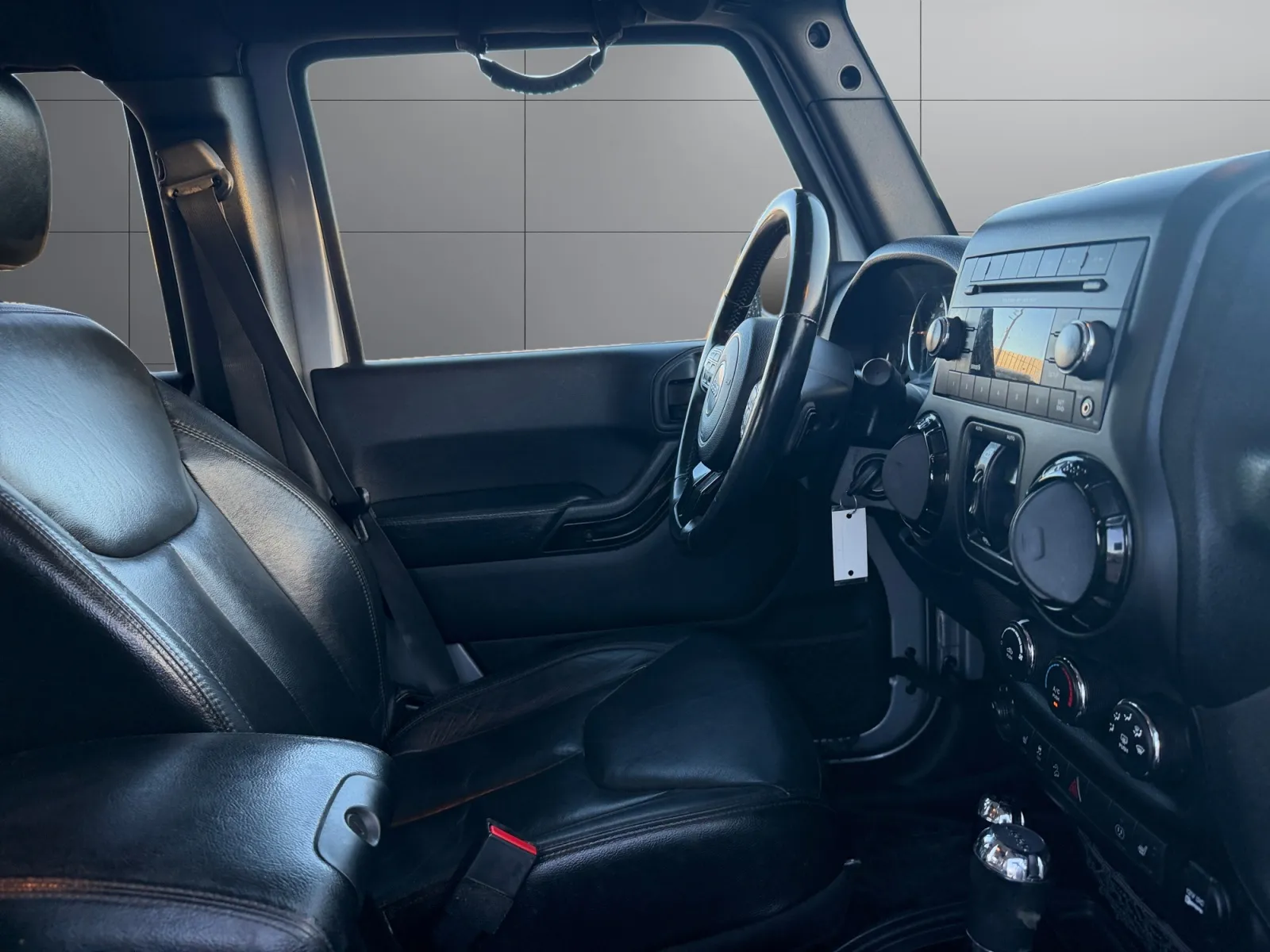 Jeep Wrangler photo 17