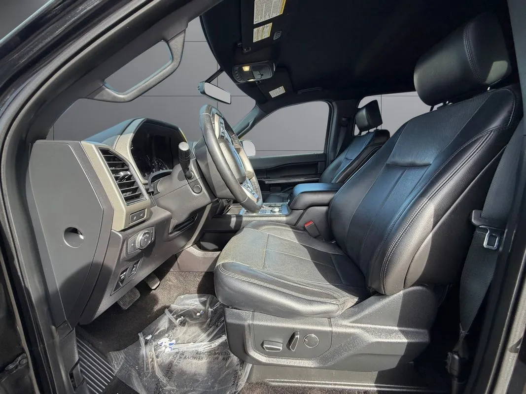 Ford Expedition MAX photo 10
