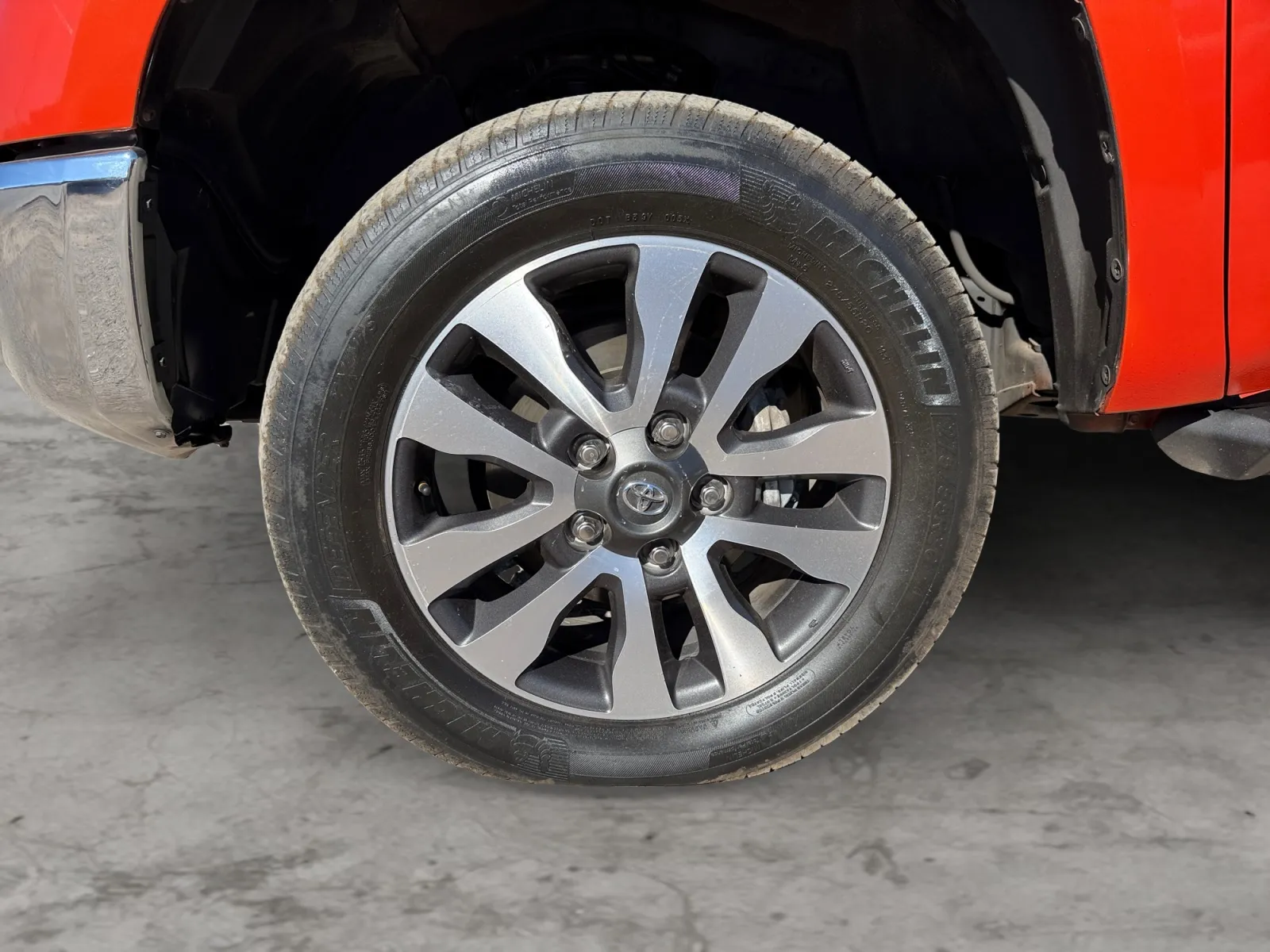 Toyota Tundra photo 9