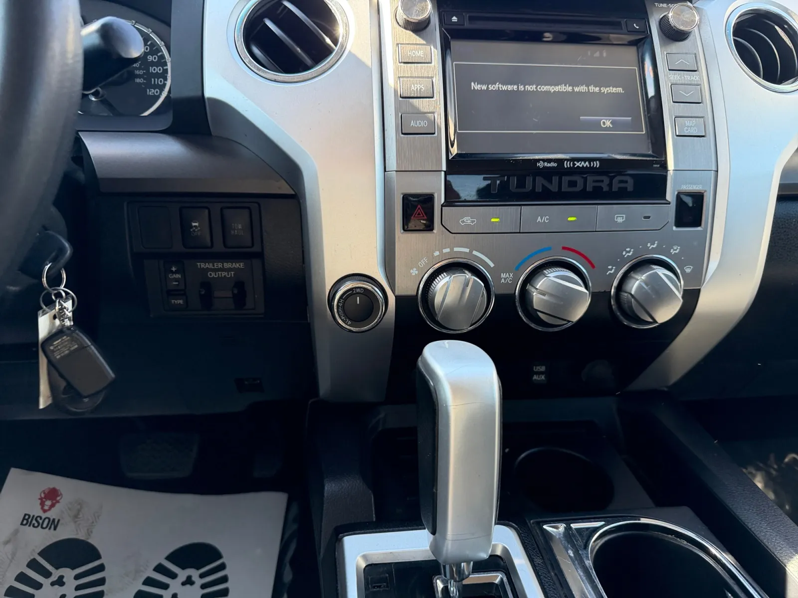 Toyota Tundra photo 15