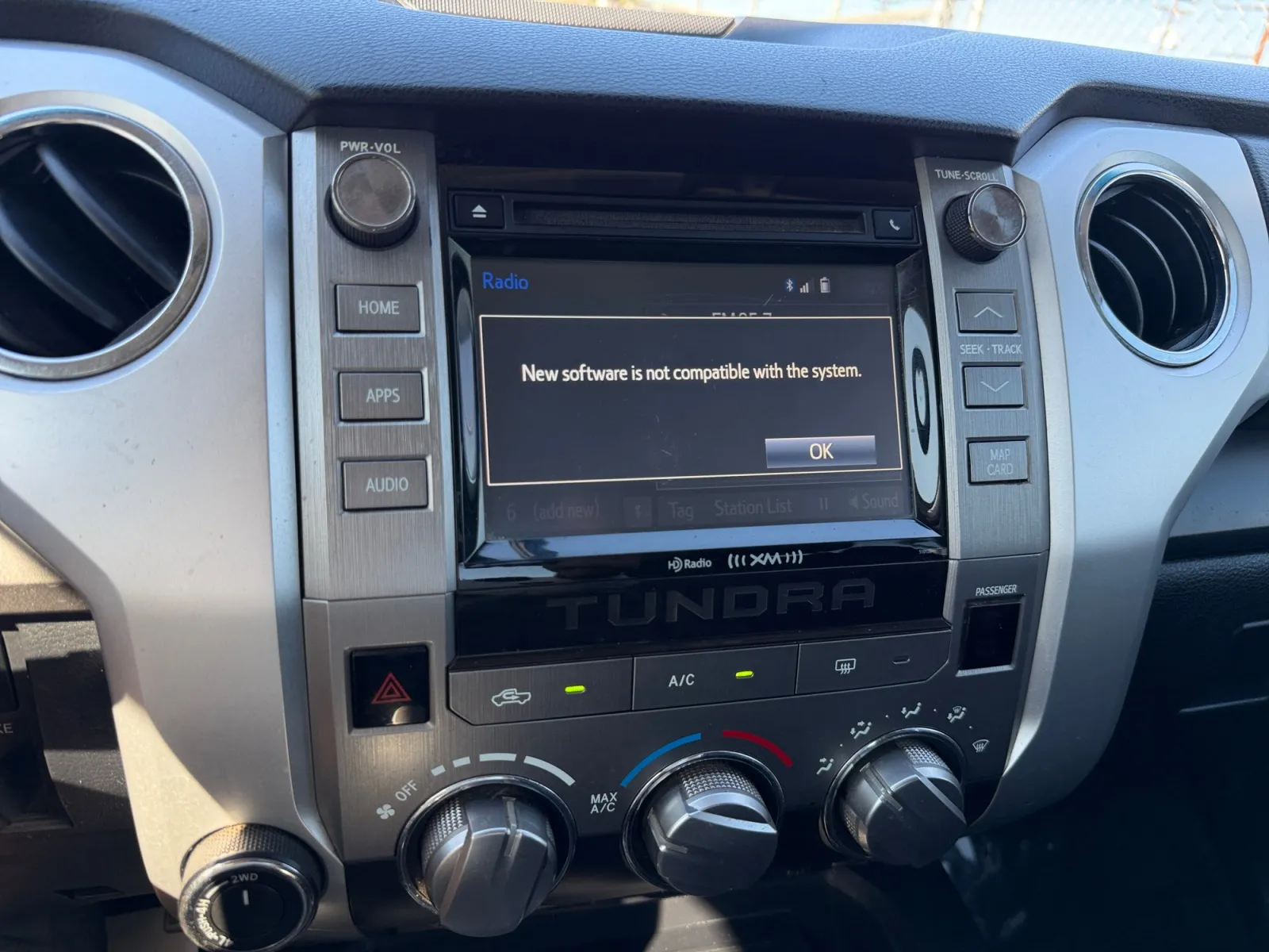 Toyota Tundra photo 21