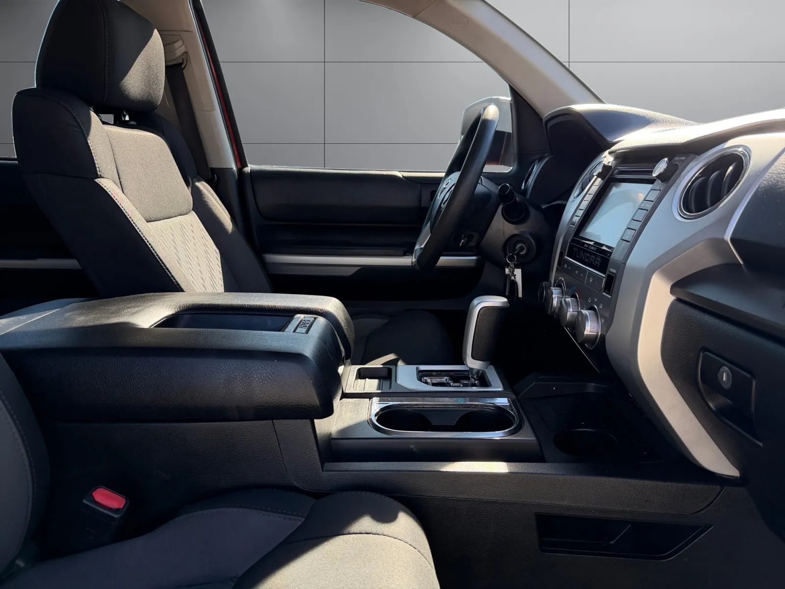 Toyota Tundra photo 17
