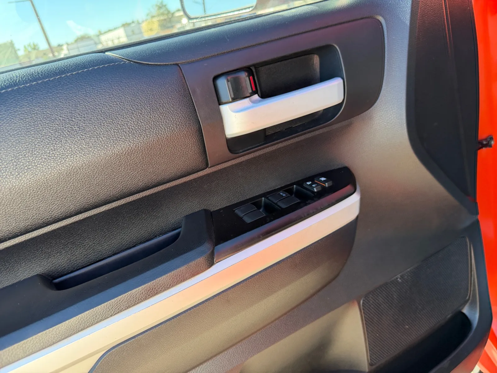 Toyota Tundra photo 11
