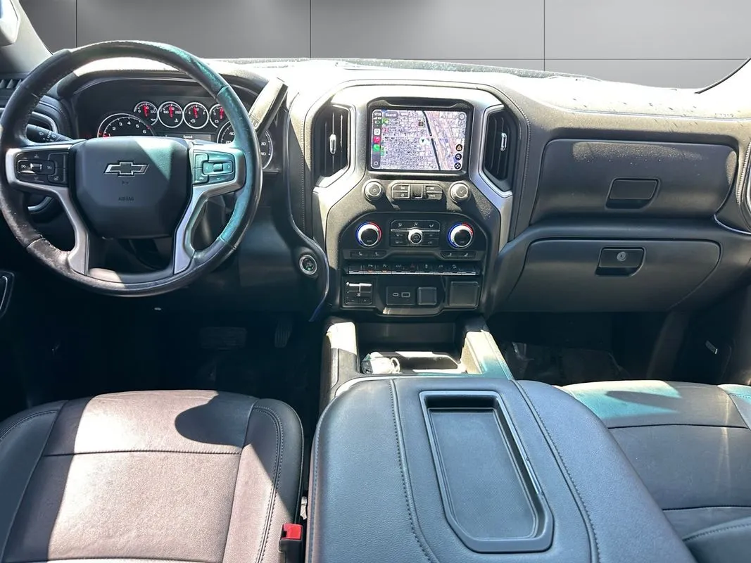 Chevrolet Silverado photo 12