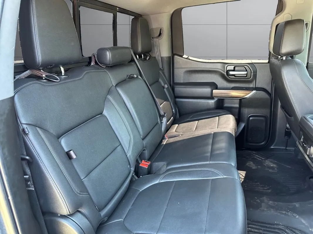 Chevrolet Silverado photo 18