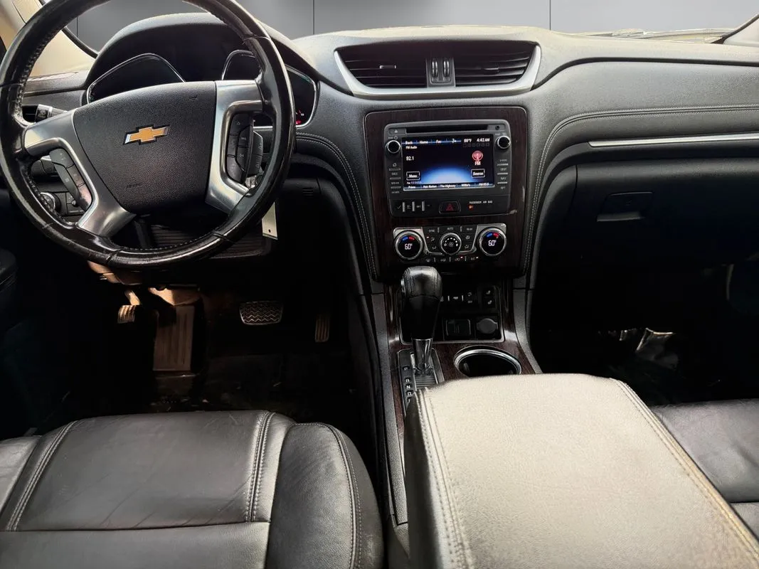 Chevrolet Traverse photo 12