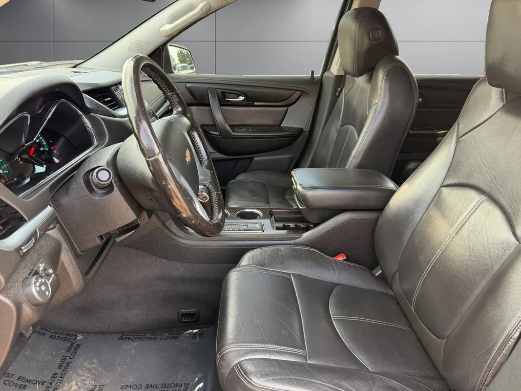 Chevrolet Traverse photo 10