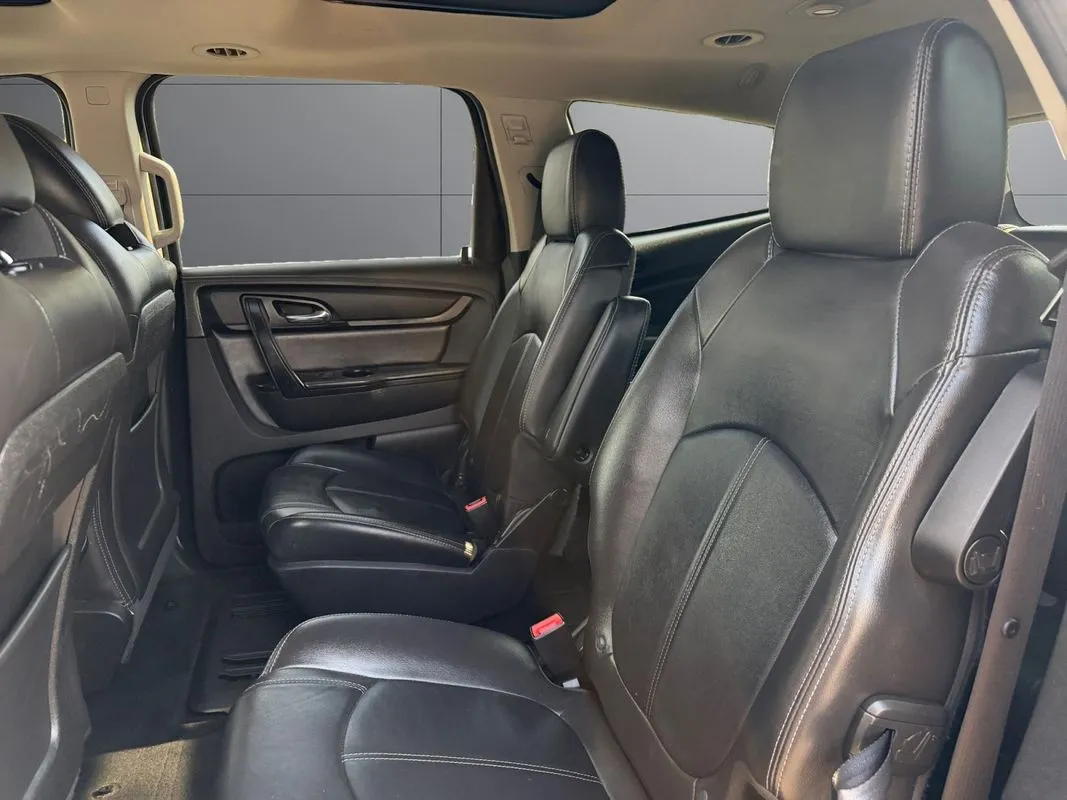 Chevrolet Traverse photo 16