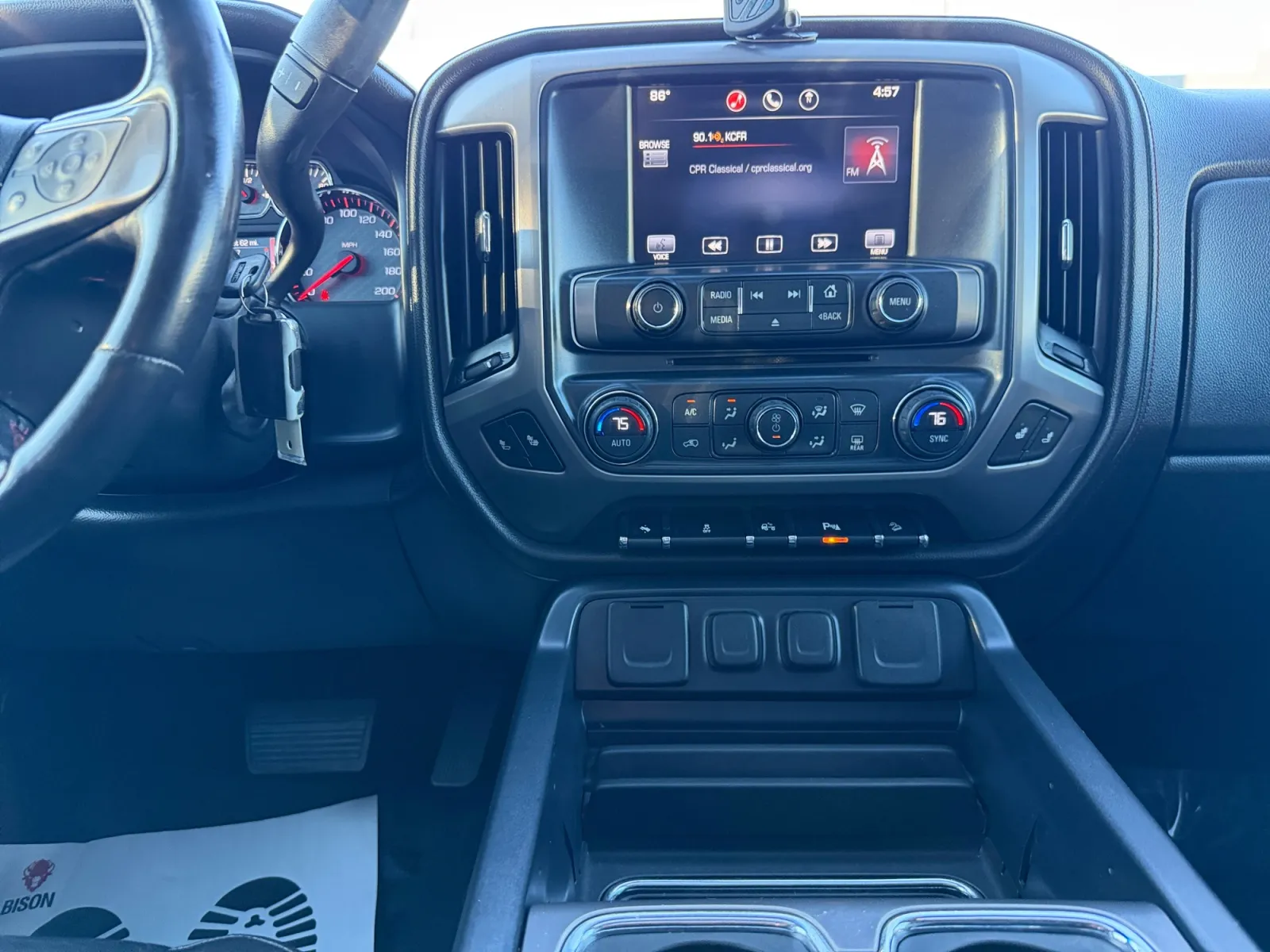 GMC Sierra photo 15