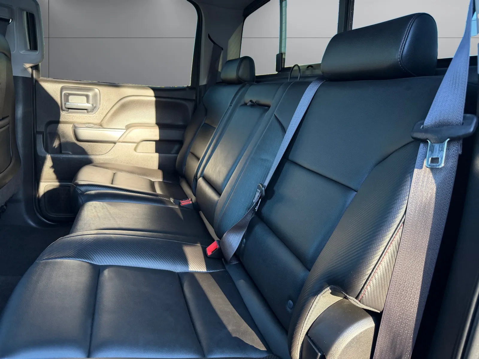 GMC Sierra photo 16