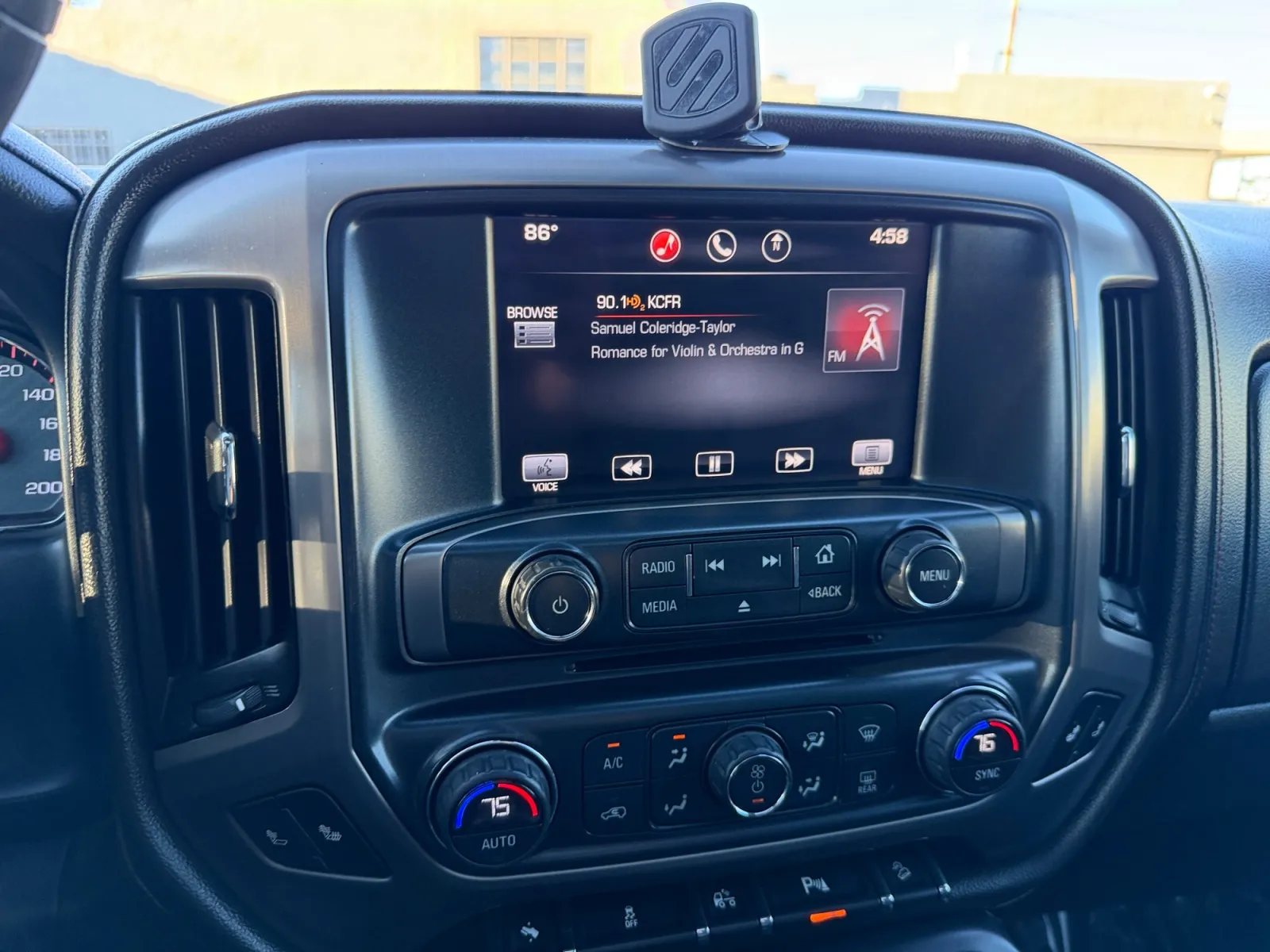 GMC Sierra photo 21