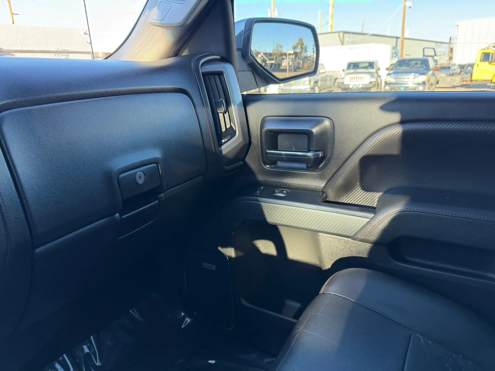 GMC Sierra photo 24
