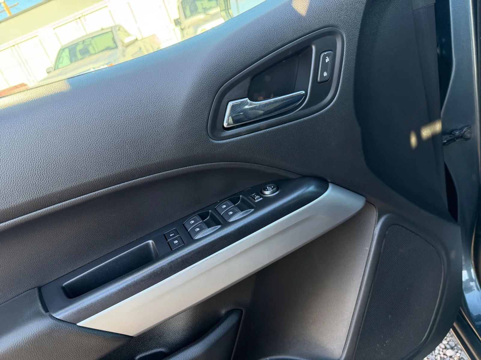 Chevrolet Colorado photo 11