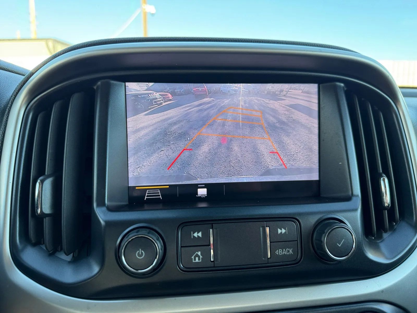 Chevrolet Colorado photo 22