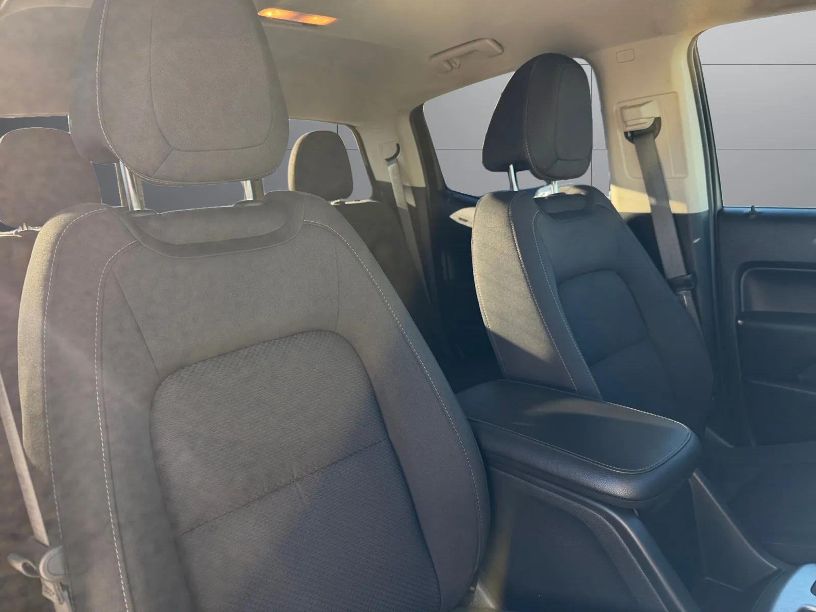 Chevrolet Colorado photo 18