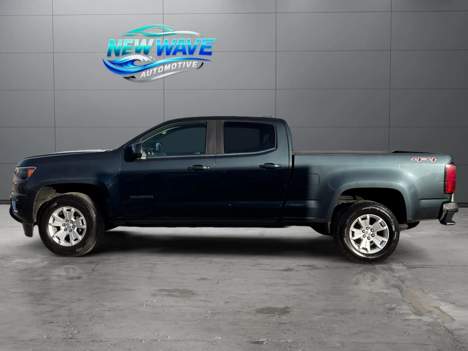 Chevrolet Colorado photo 2